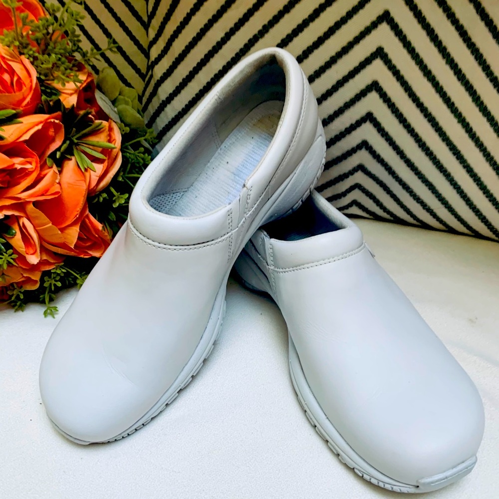 Merrell Select Fresh White Leather  Slip On Shoe